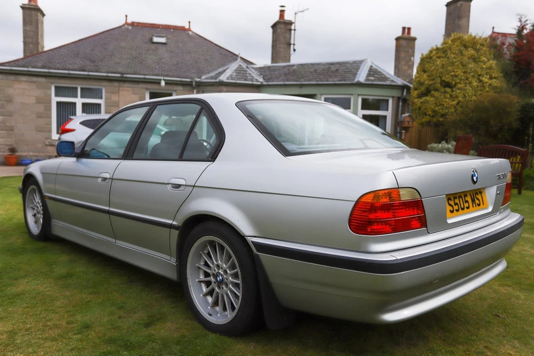 1998 BMW E38 7 Series - Image 9 of 30