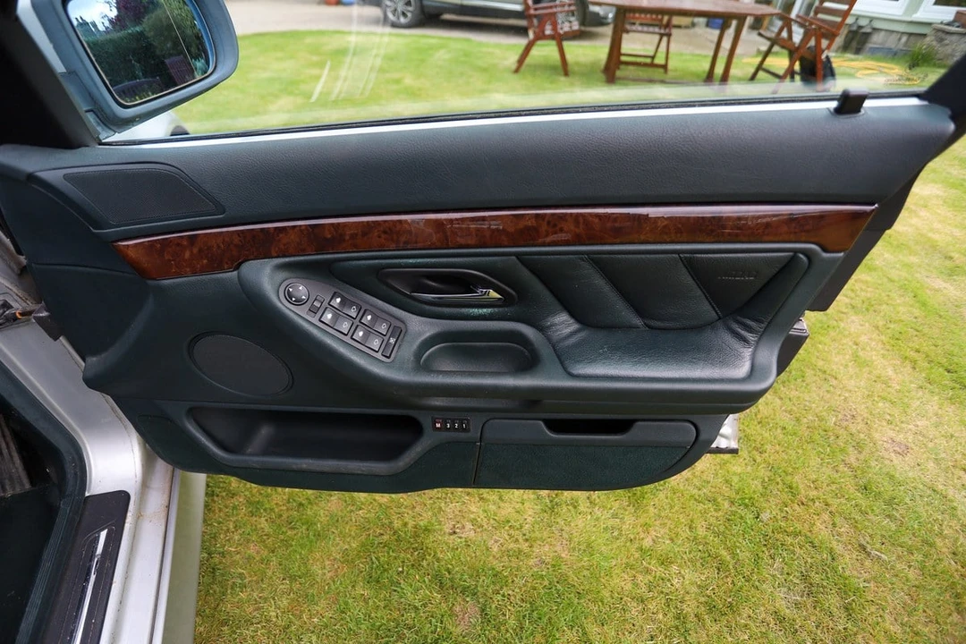 1998 BMW E38 7 Series - Image 21 of 30