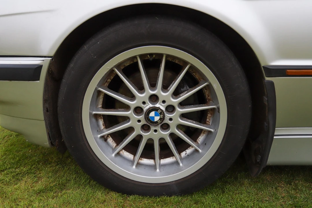 1998 BMW E38 7 Series - Image 13 of 30