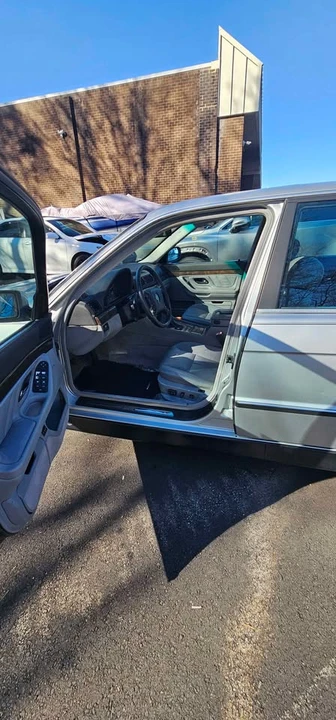 1998 BMW E38 7 Series - Image 6 of 9