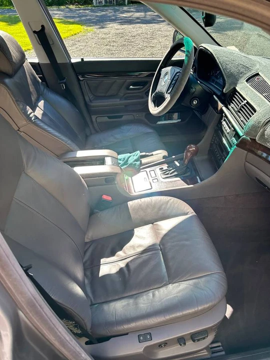 1998 BMW E38 7 Series - Image 2 of 3