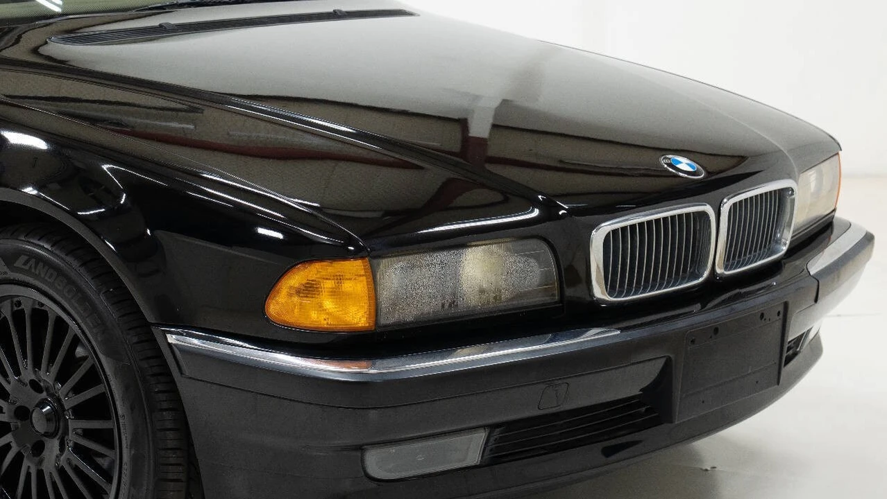 1998 BMW E38 7 Series - Image 10 of 12