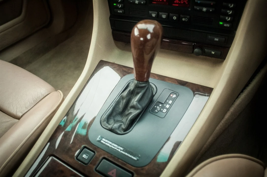 1998 BMW E38 7 Series - Image 24 of 30