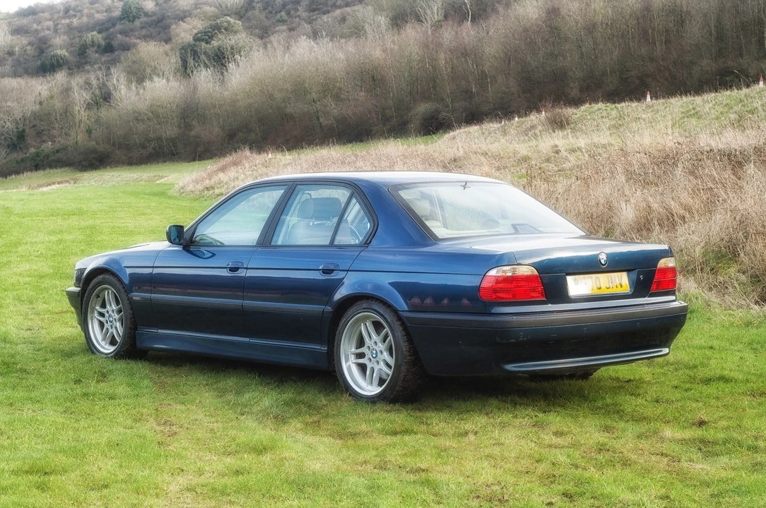 1998 BMW E38 7 Series - Image 9 of 30