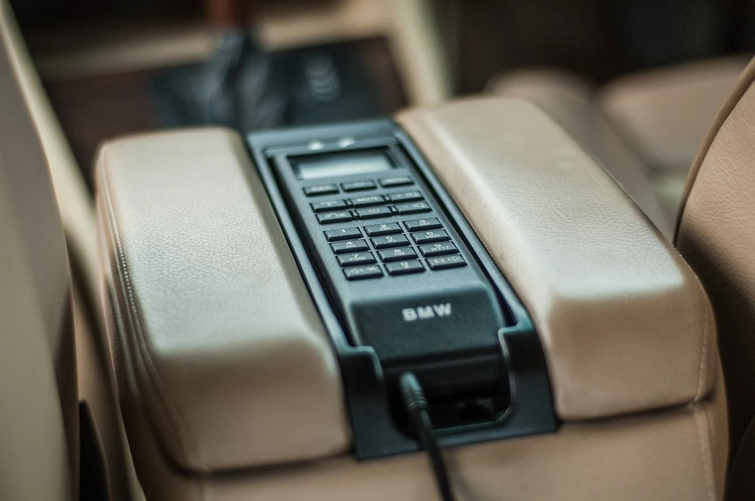 1998 BMW E38 7 Series - Image 20 of 30