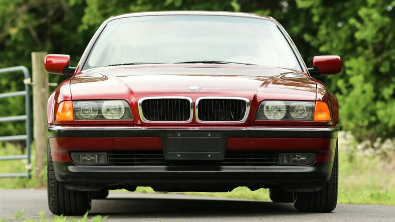 1998 BMW E38 7 Series - Image 10 of 13