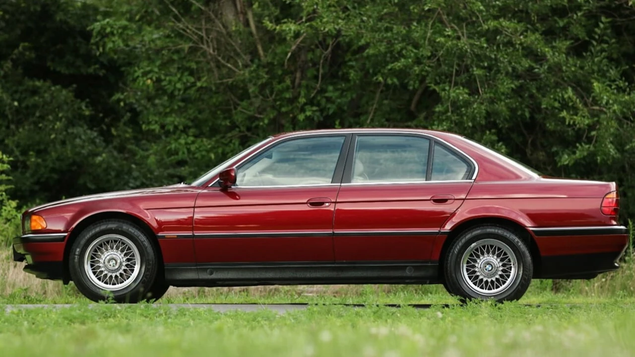 1998 BMW E38 7 Series - Image 13 of 13