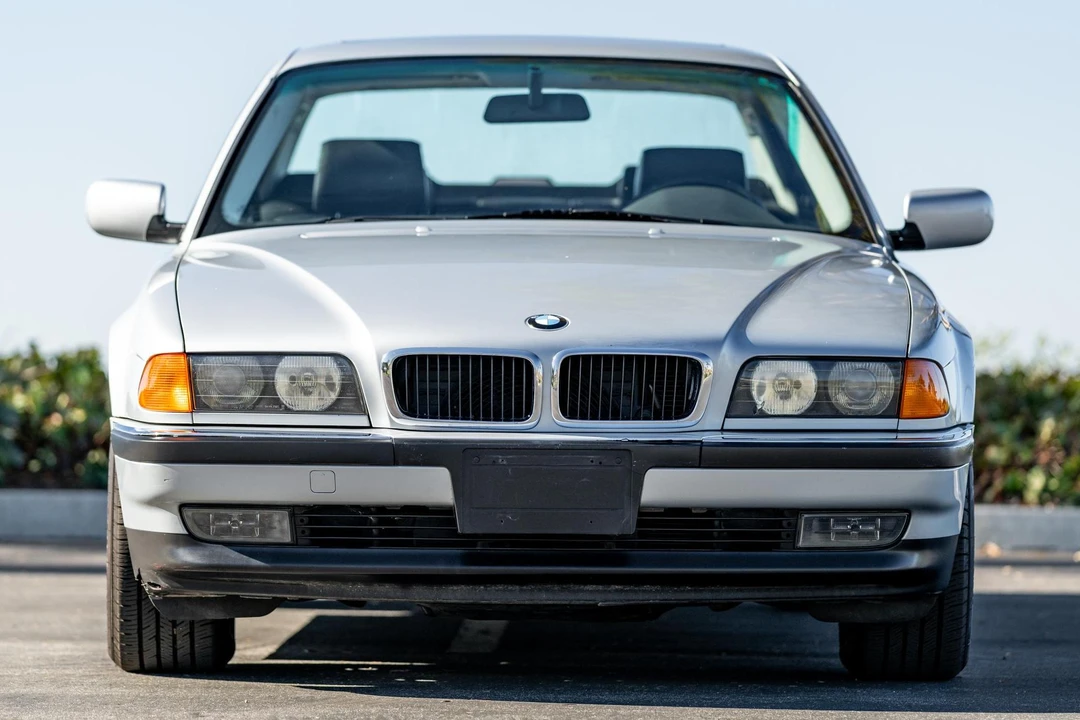 1998 BMW E38 7 Series - Image 2 of 31