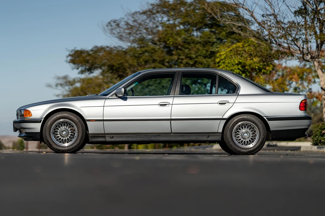 1998 BMW E38 7 Series - Image 3 of 31
