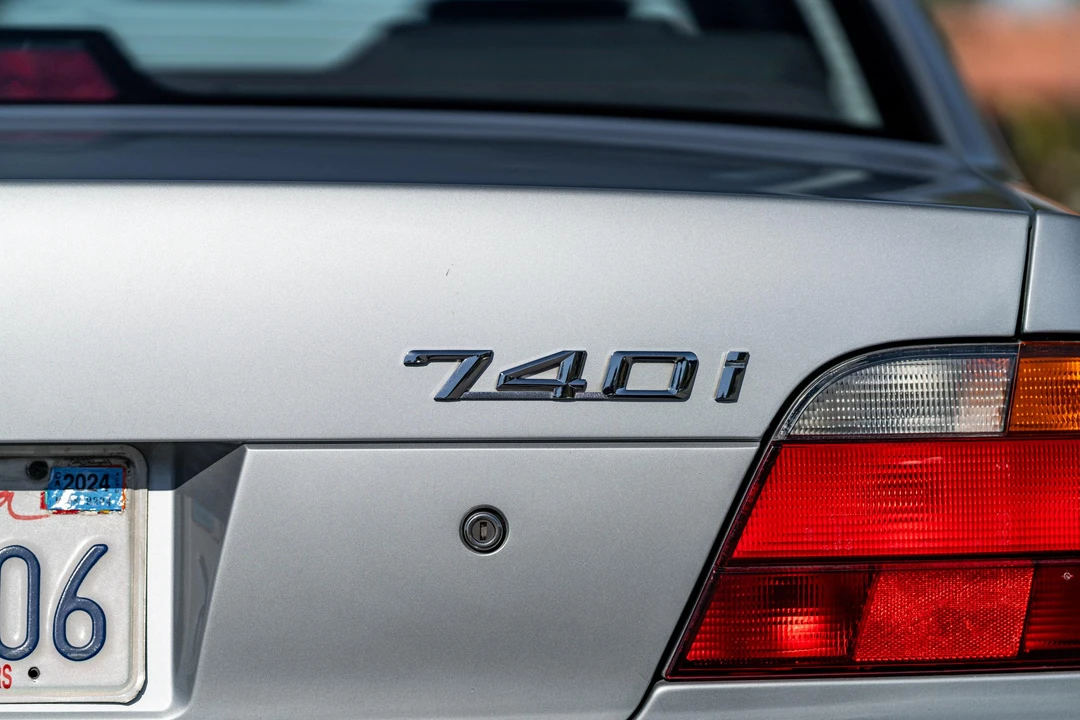 1998 BMW E38 7 Series - Image 30 of 31