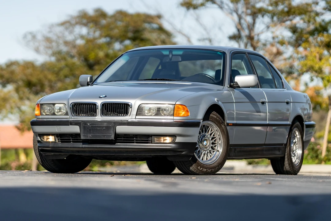 1998 BMW E38 7 Series - Image 6 of 31