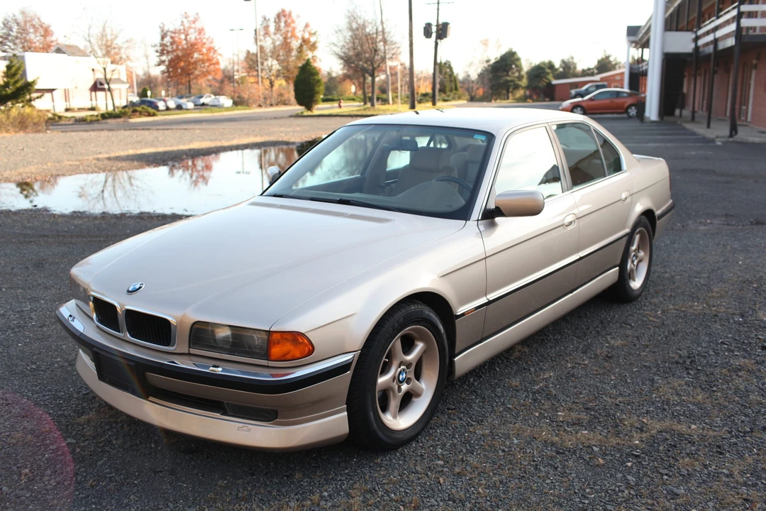 1998 BMW E38 7 Series - Image 2 of 31