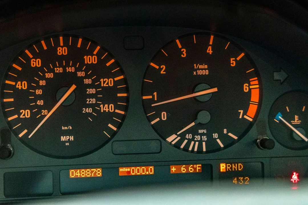 1998 BMW E38 7 Series - Image 12 of 21