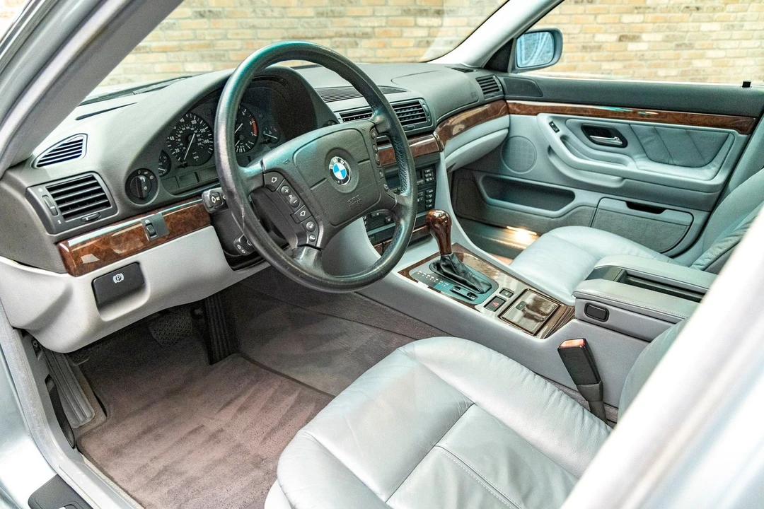 1998 BMW E38 7 Series - Image 10 of 21