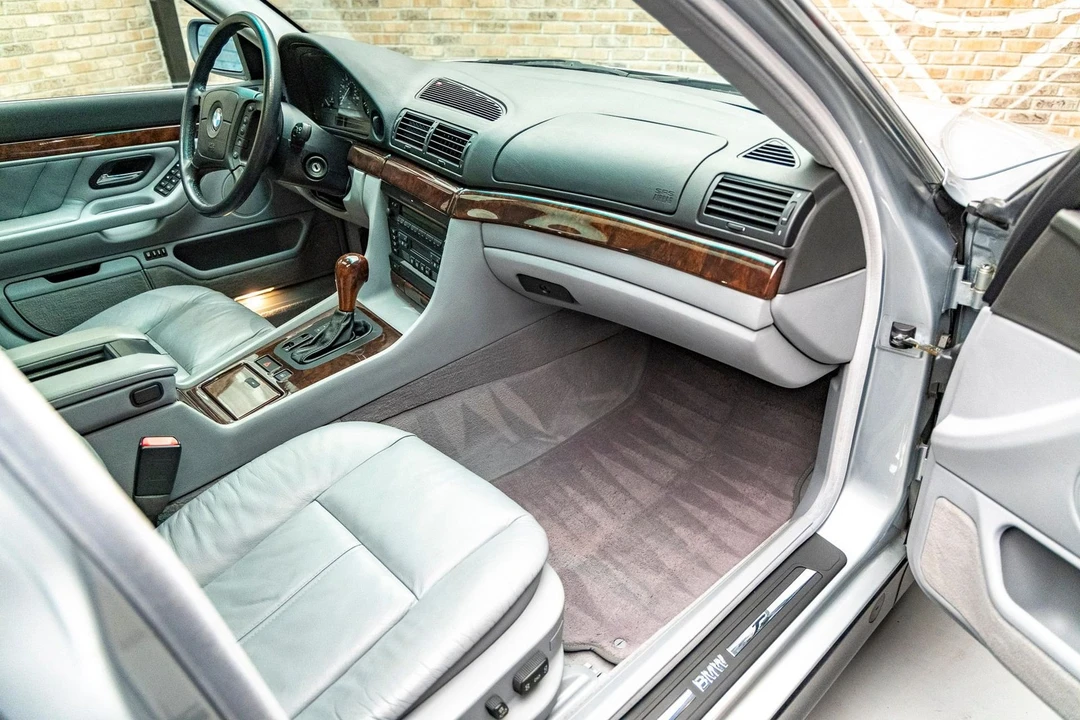 1998 BMW E38 7 Series - Image 5 of 21