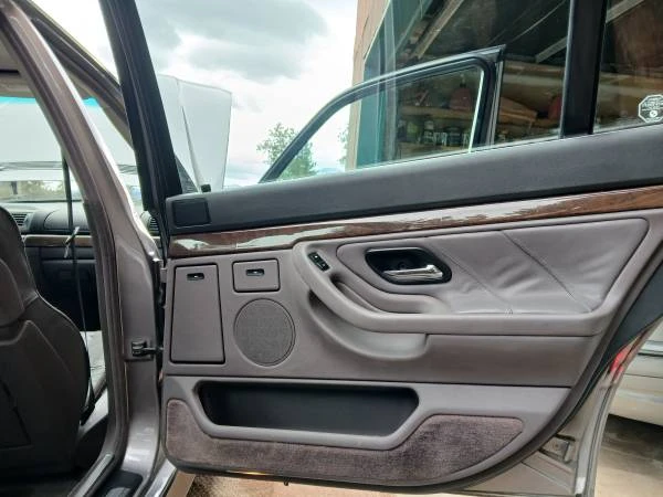 1998 BMW E38 7 Series - Image 16 of 21