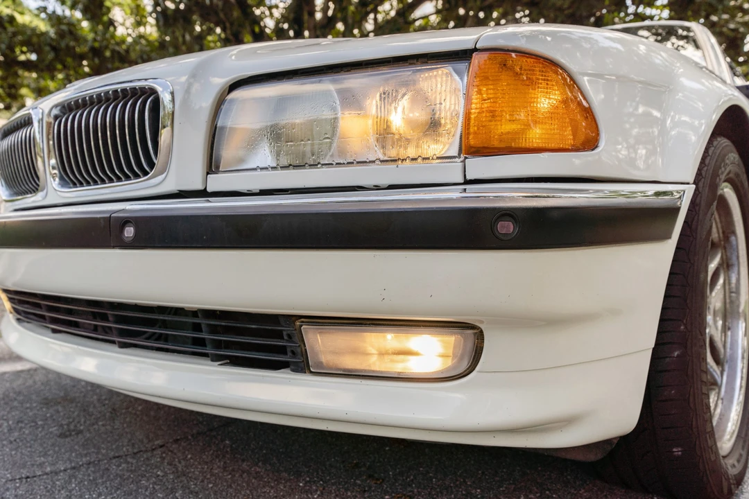 1998 BMW E38 7 Series - Image 19 of 31