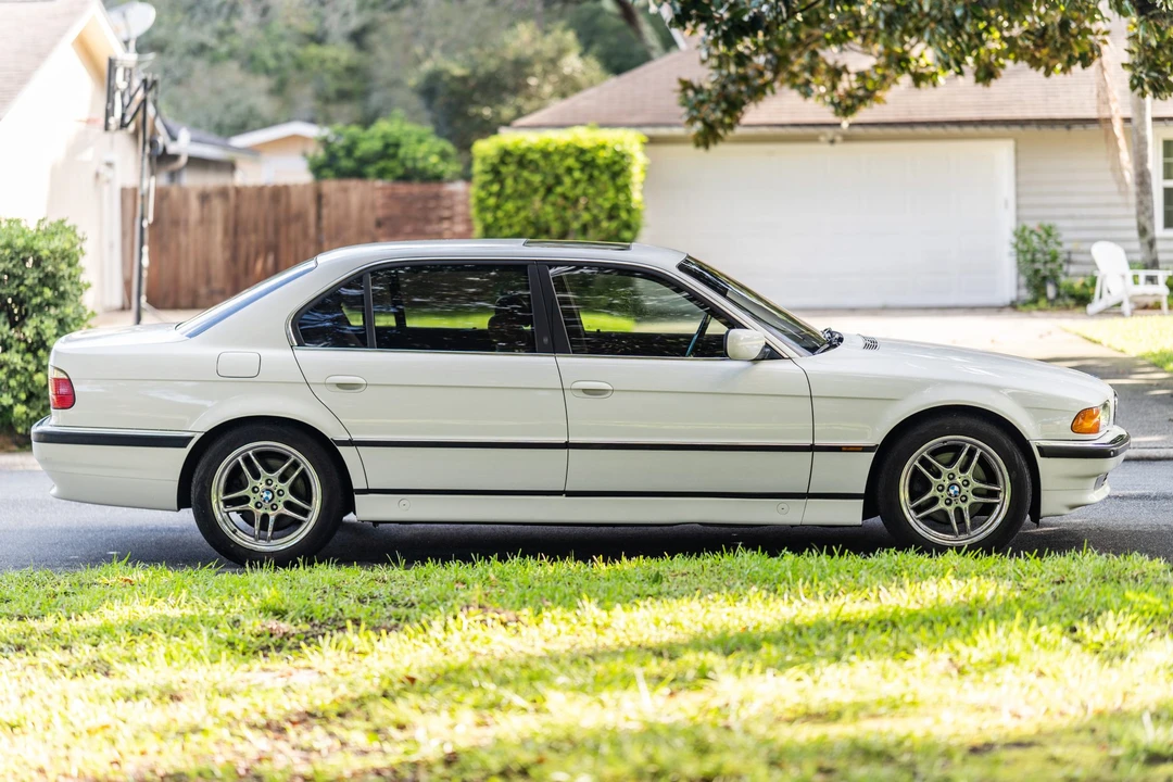 1998 BMW E38 7 Series - Image 4 of 31