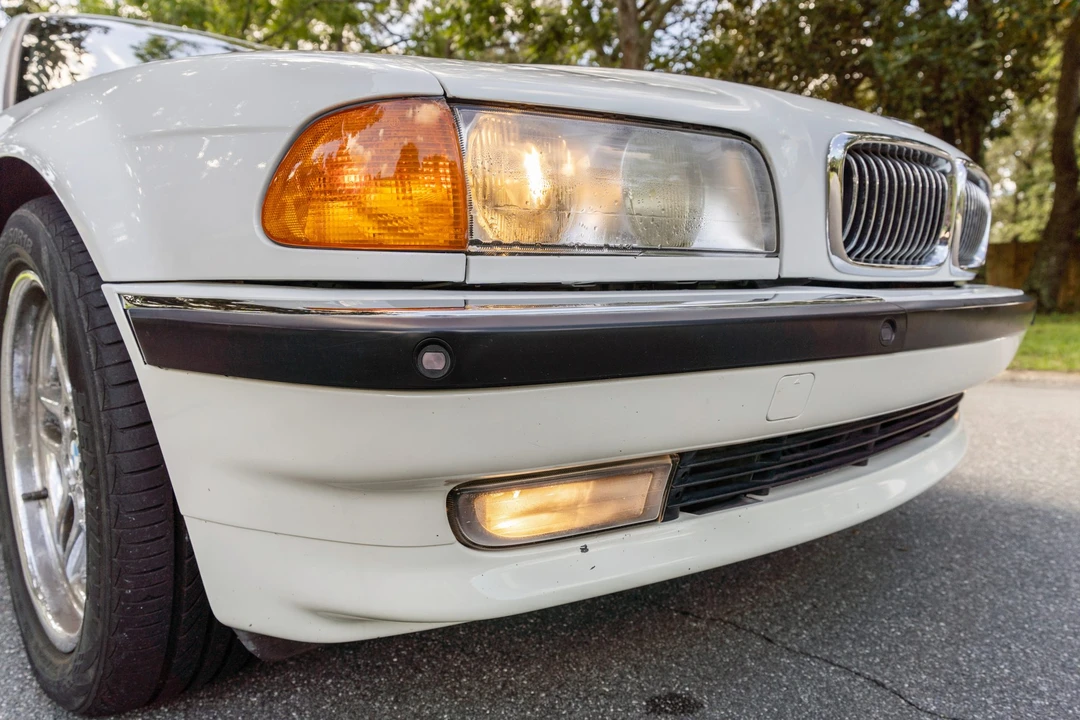 1998 BMW E38 7 Series - Image 18 of 31