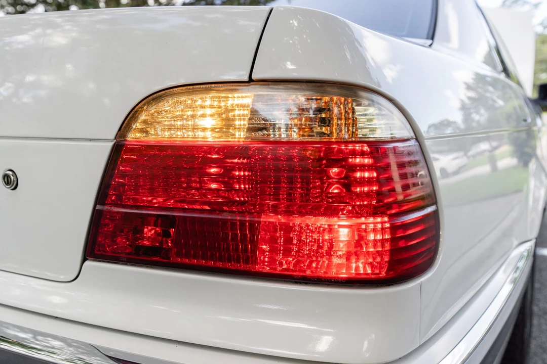 1998 BMW E38 7 Series - Image 21 of 31