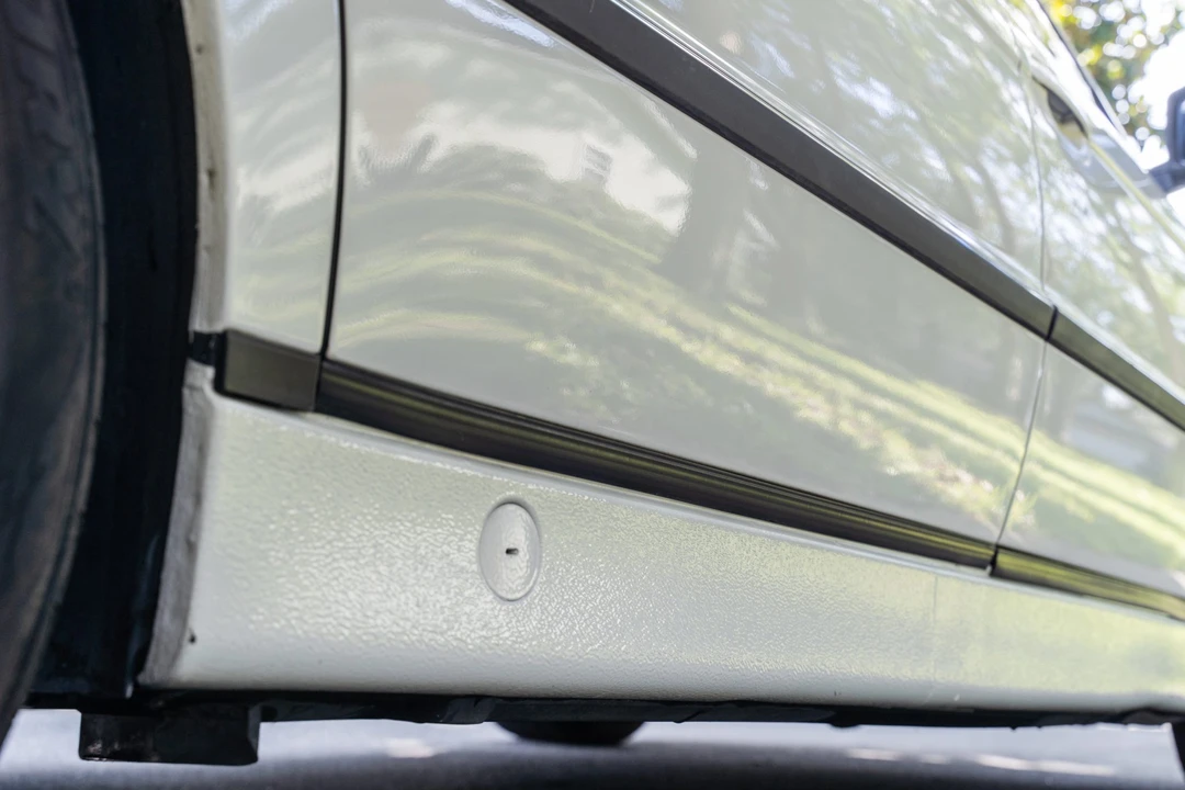 1998 BMW E38 7 Series - Image 30 of 31