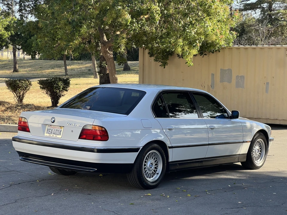 1998 BMW E38 7 Series - Image 9 of 31