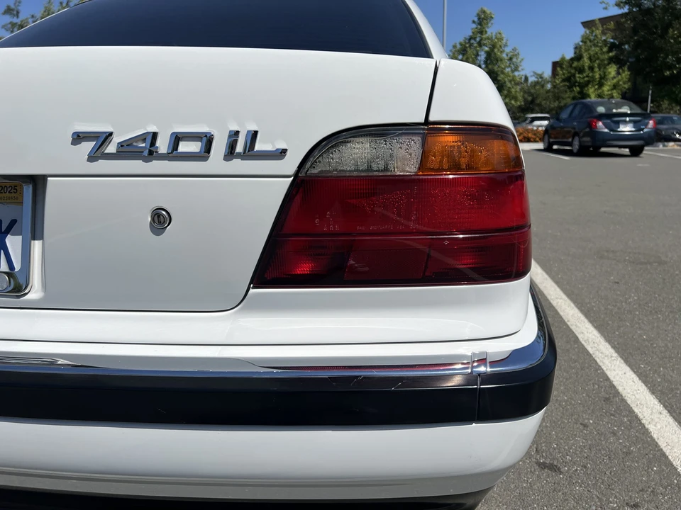 1998 BMW E38 7 Series - Image 19 of 31