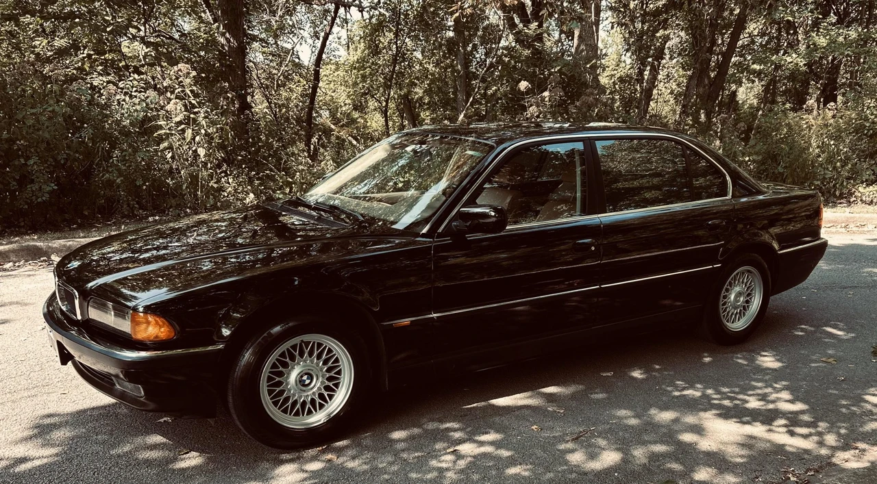 1998 BMW E38 7 Series - Image 2 of 31