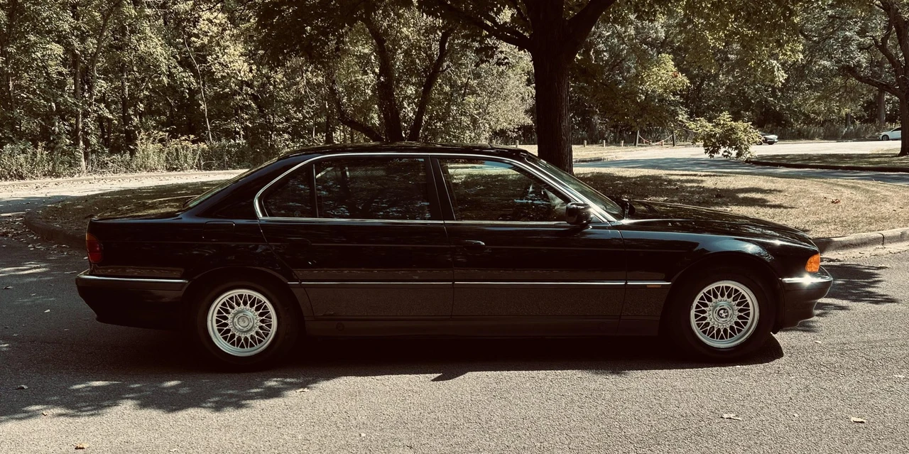 1998 BMW E38 7 Series - Image 6 of 31