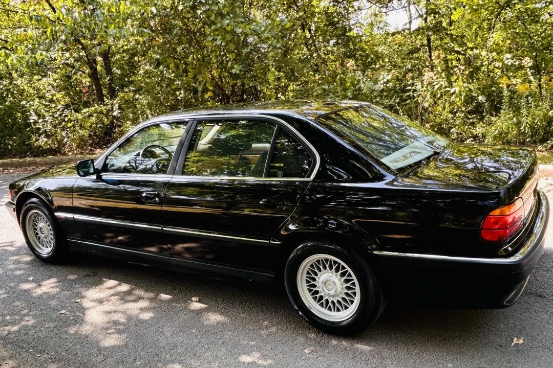 1998 BMW E38 7 Series - Image 9 of 31