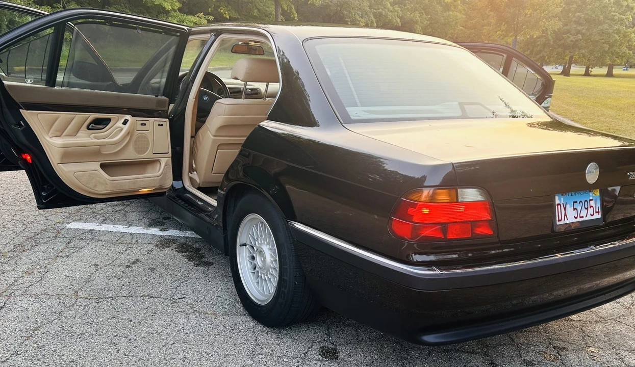 1998 BMW E38 7 Series - Image 30 of 31