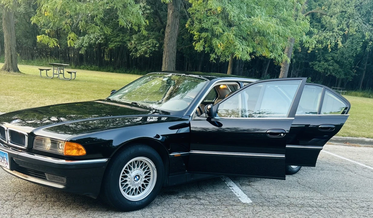 1998 BMW E38 7 Series - Image 16 of 31