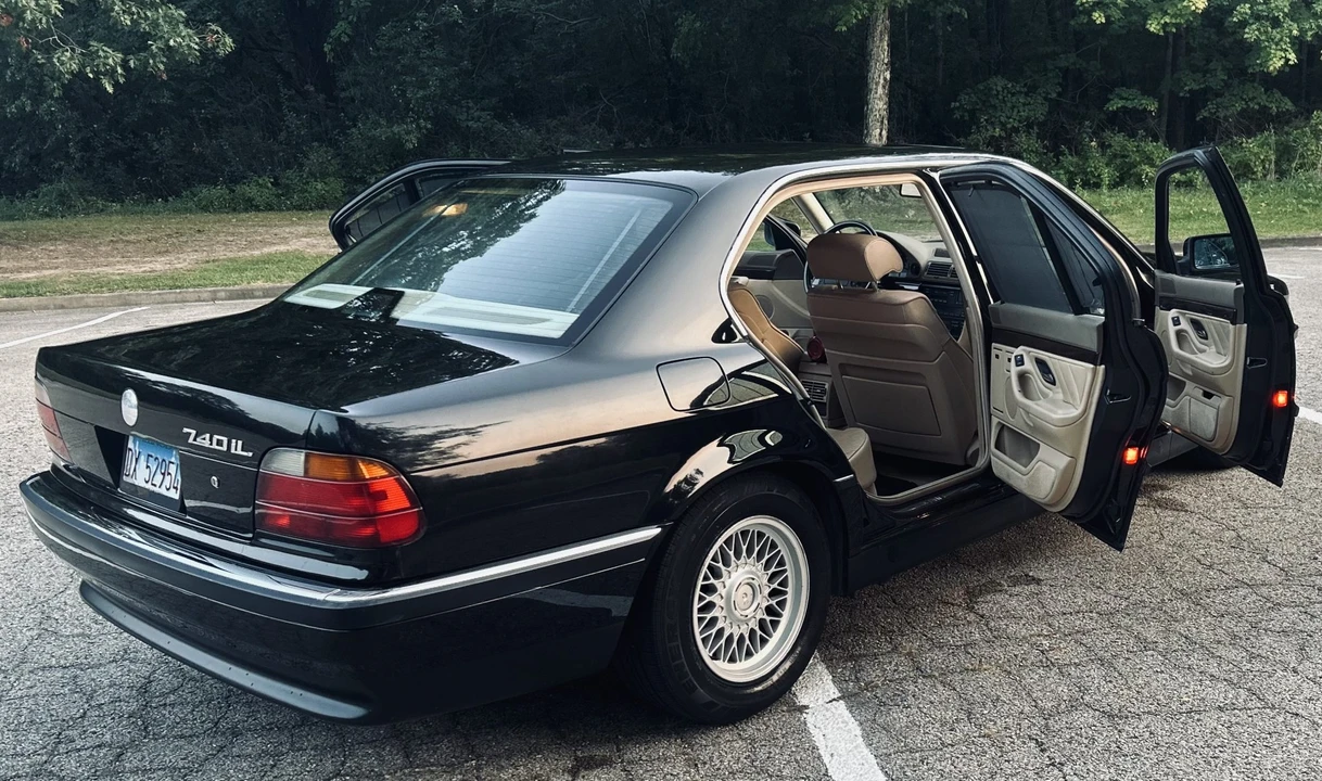 1998 BMW E38 7 Series - Image 23 of 31