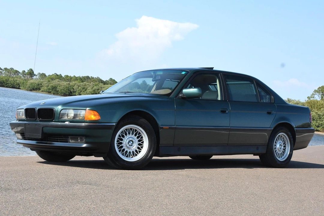 1998 BMW E38 7 Series - Image 6 of 6