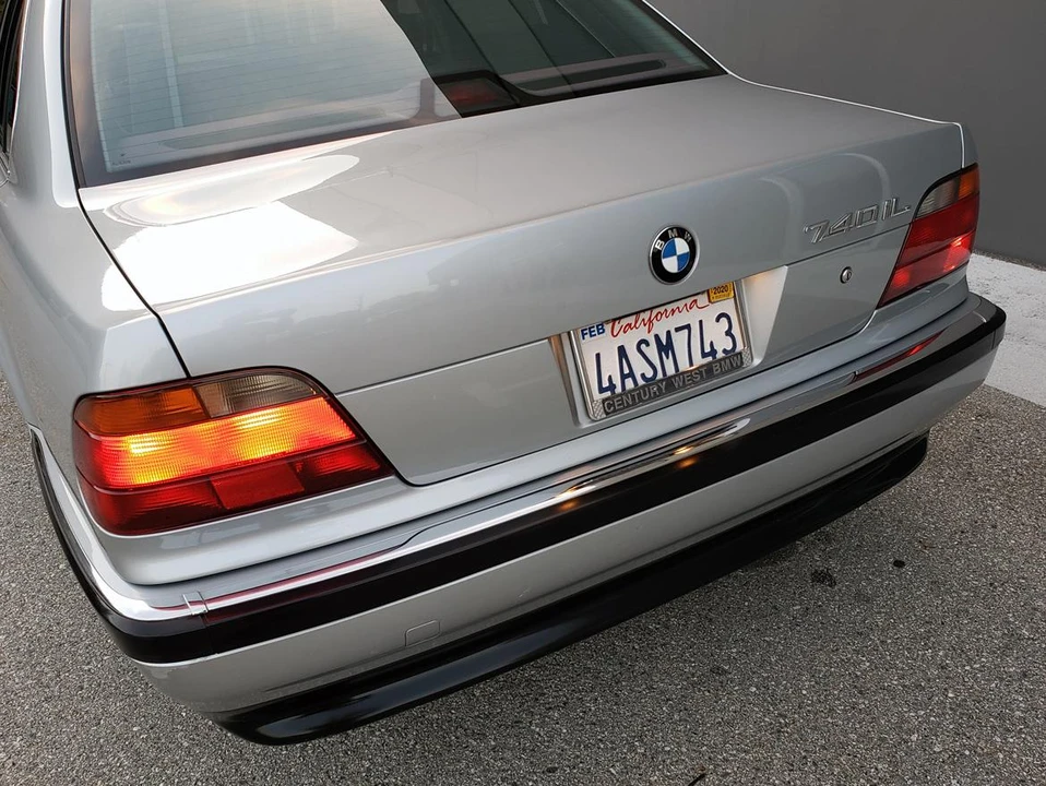1998 BMW E38 7 Series - Image 11 of 31