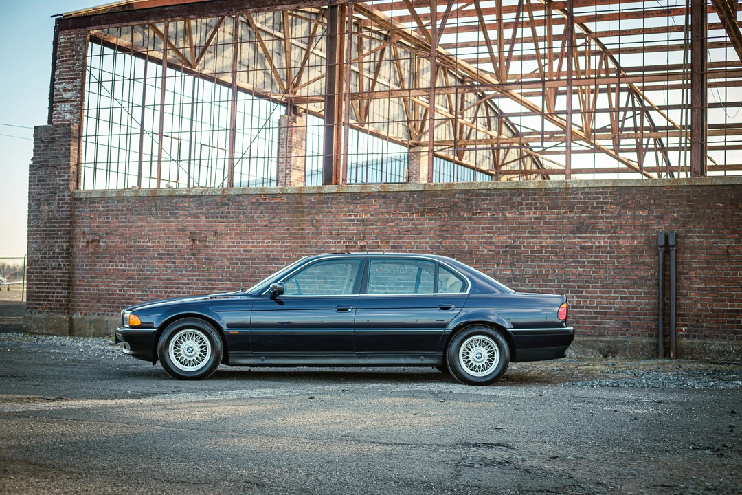 1998 BMW E38 7 Series - Image 11 of 31