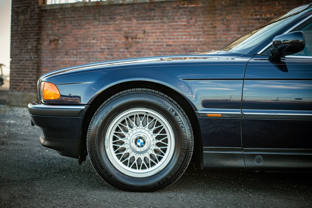 1998 BMW E38 7 Series - Image 30 of 31