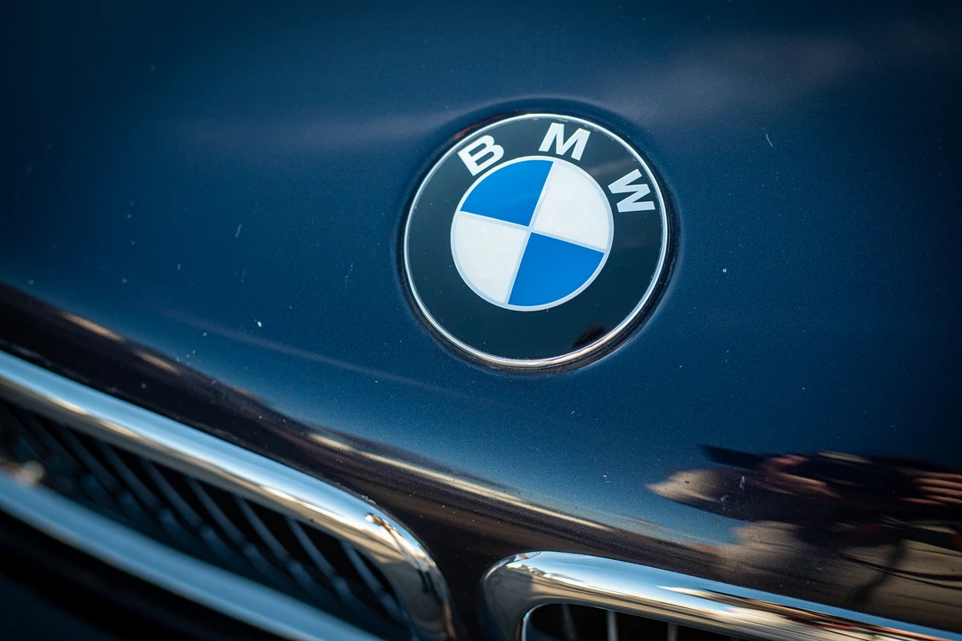 1998 BMW E38 7 Series - Image 25 of 31