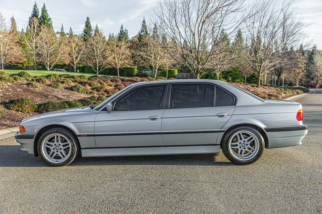 1998 BMW E38 7 Series - Image 9 of 31