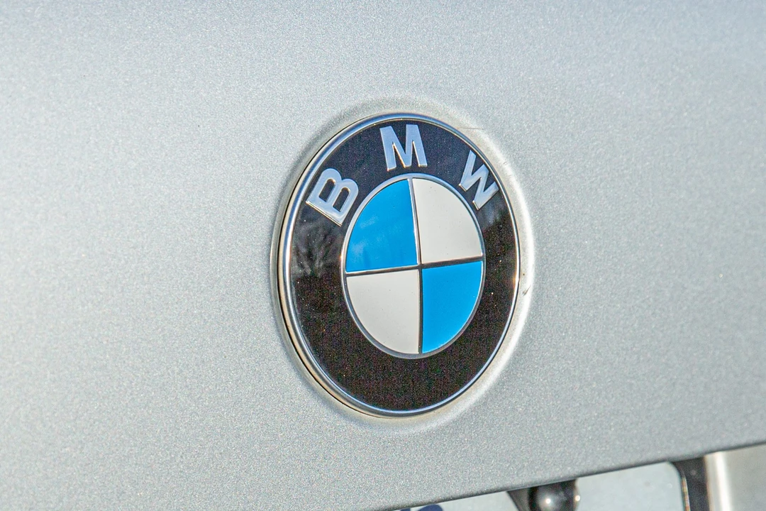1998 BMW E38 7 Series - Image 27 of 31