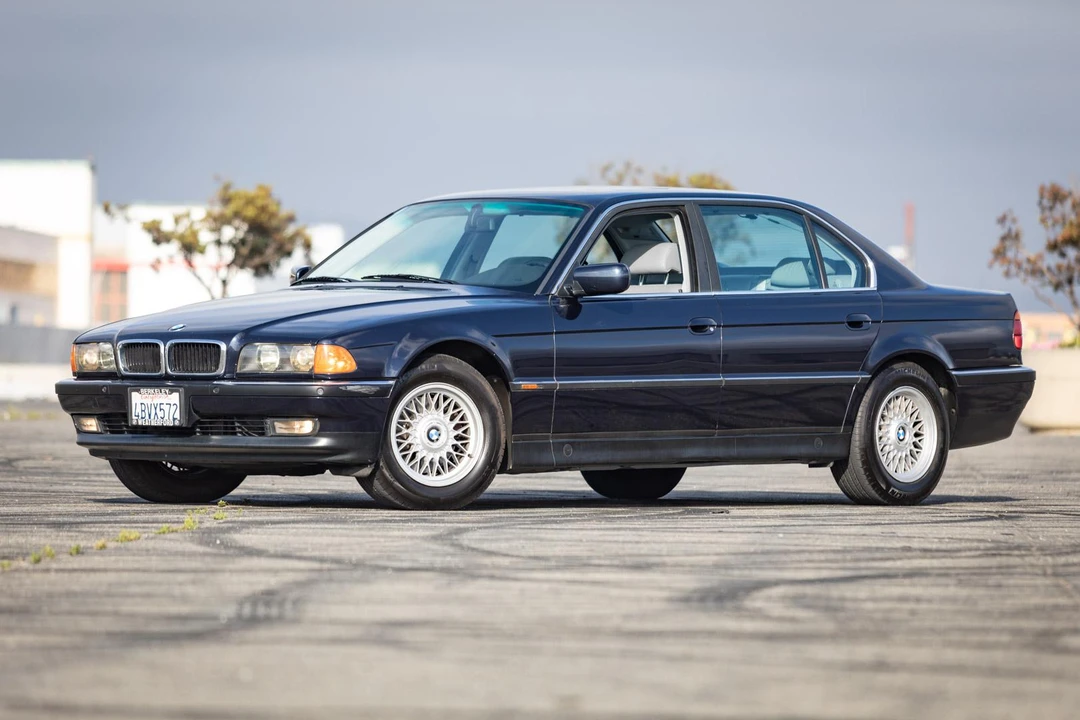 1998 BMW E38 7 Series - Image 9 of 31