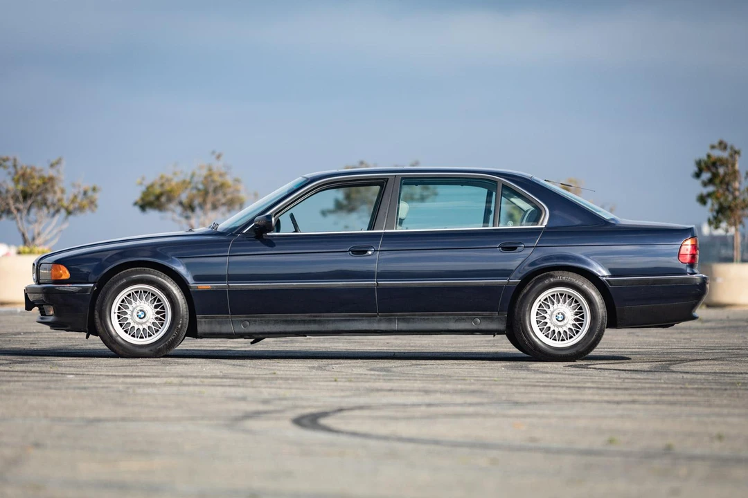 1998 BMW E38 7 Series - Image 3 of 31