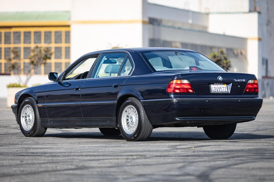 1998 BMW E38 7 Series - Image 18 of 31