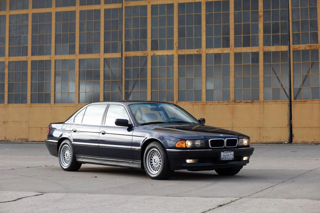 1998 BMW E38 7 Series - Image 29 of 31