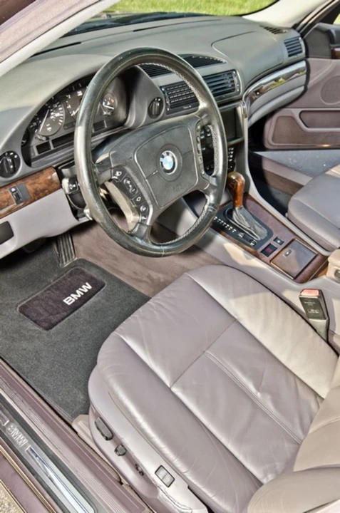 1998 BMW E38 7 Series - Image 4 of 10