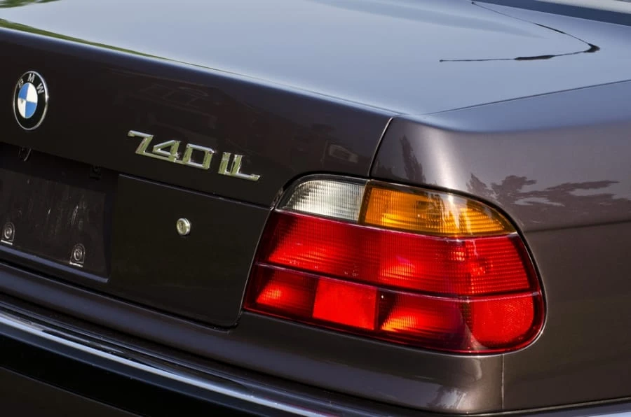 1998 BMW E38 7 Series - Image 9 of 10