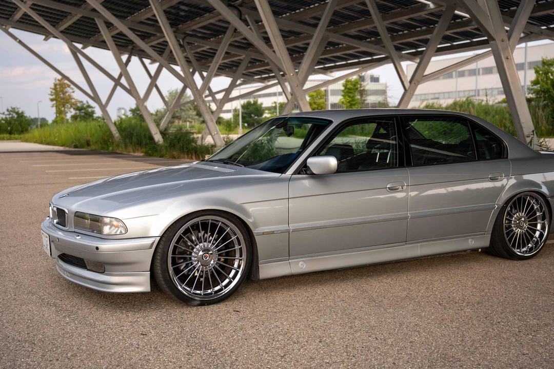 1998 BMW E38 750i & 750iL Sedan - Image 27 of 31