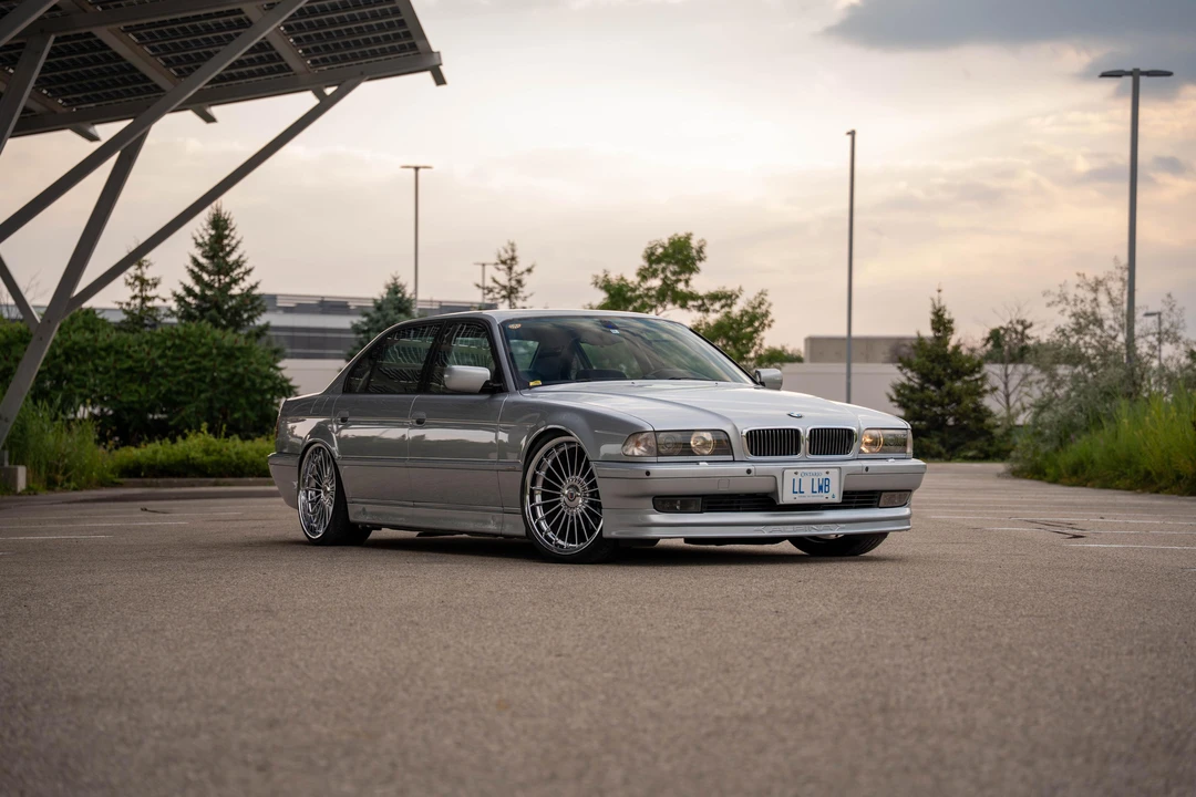 1998 BMW E38 750i & 750iL Sedan - Image 22 of 31