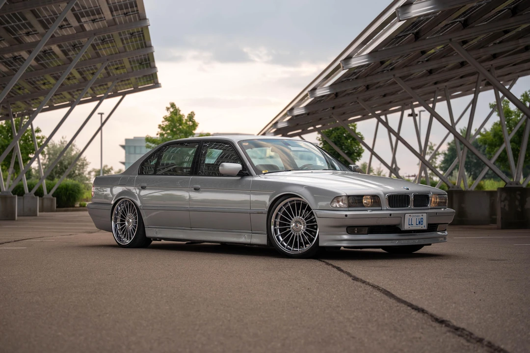 1998 BMW E38 750i & 750iL Sedan - Image 17 of 31