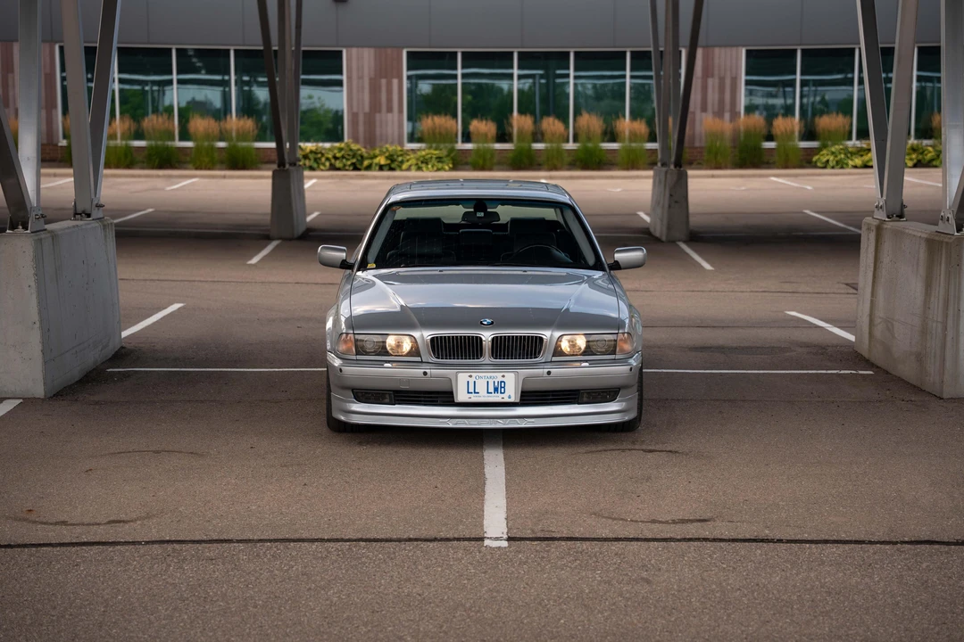 1998 BMW E38 750i & 750iL Sedan - Image 6 of 31